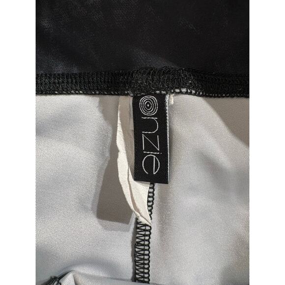 Onzie x Peloton | Women Origami Cropped High Waist Leaf Print Leggings | Medium - Picture 4 of 6